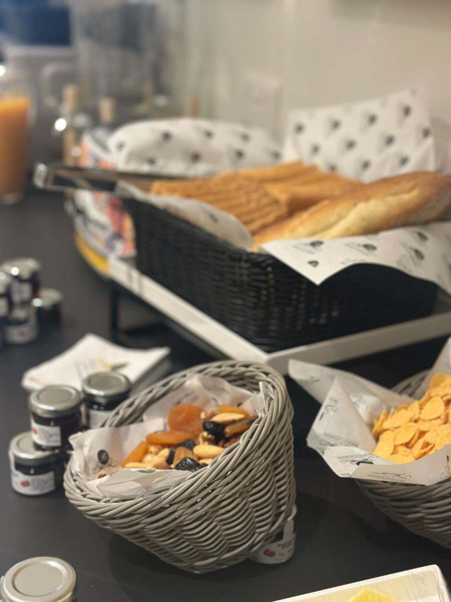 Bonaci Boutique * Sliema
